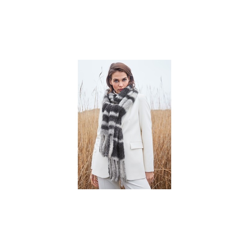 Sjaal - Gigante - Lookbook 17 (model 14)