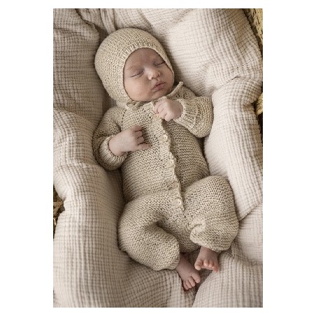 Digitaal patroon Viking of Norway Cashmere Silk Knøtteliten Jumpsuit and Bonnet Vanilla 12-3B