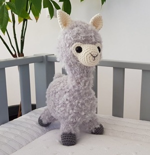 Alpaca Almina - Durable Furry & Cosy Fine