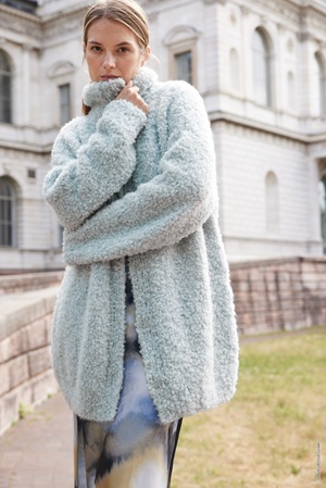 Trui - Winter Softness  - Lookbook 19 (model 22)