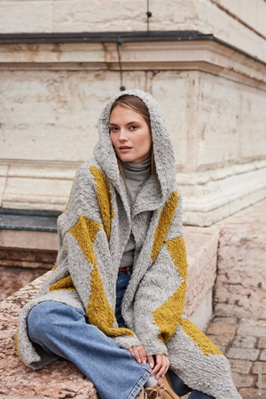 Trui - Winter Softness  - Lookbook 19 (model 22)