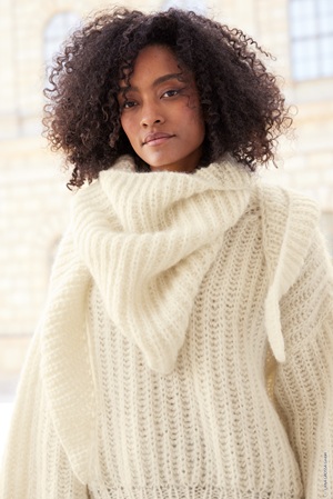 Trui - Winter Softness  - Lookbook 19 (model 22)