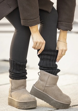 Been warmers - Cashmere Silk - Viking of Norway - Caia leg warmers Licorice 7-4B